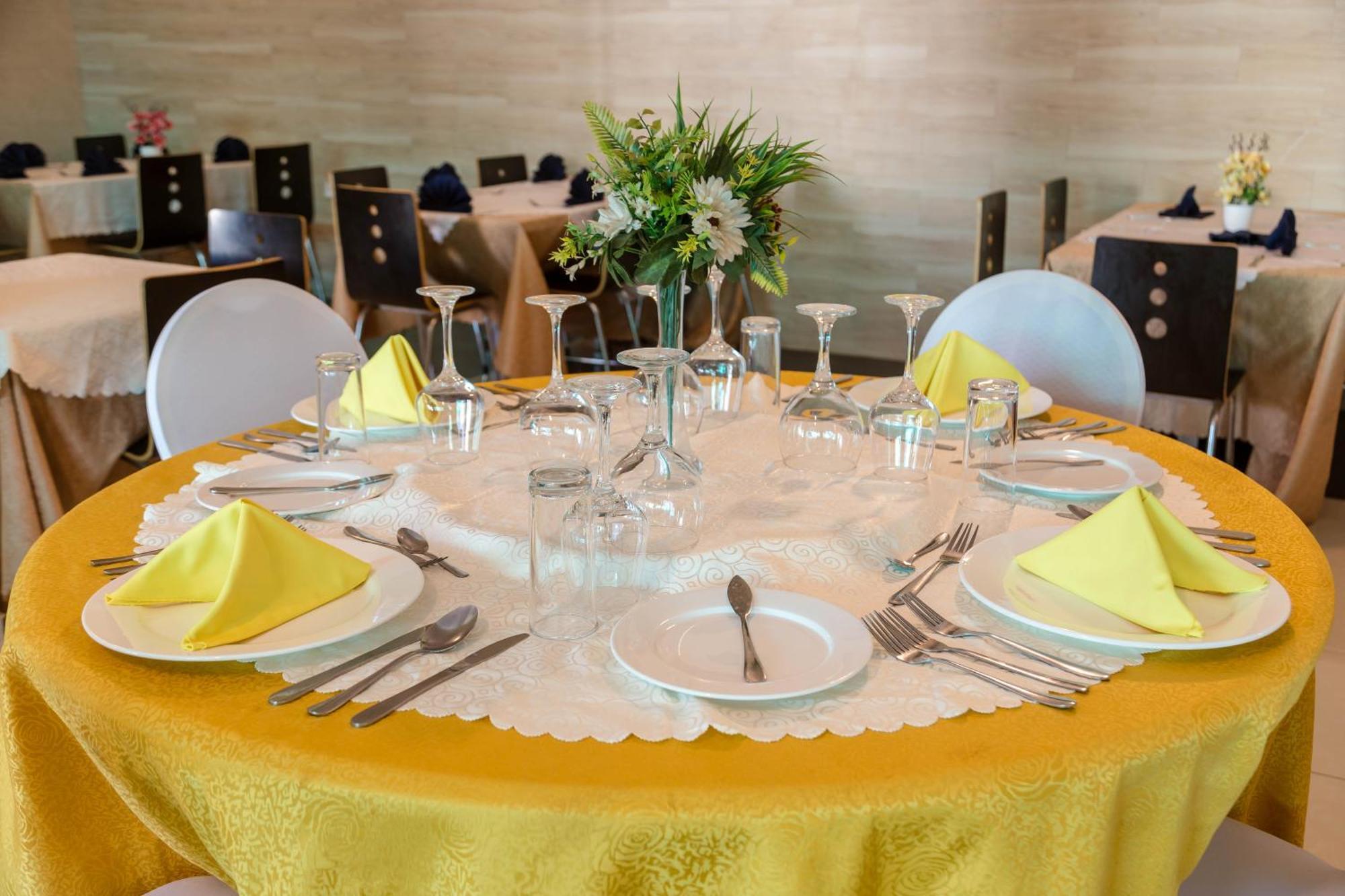 Olympic Hotel Kigali Esterno foto